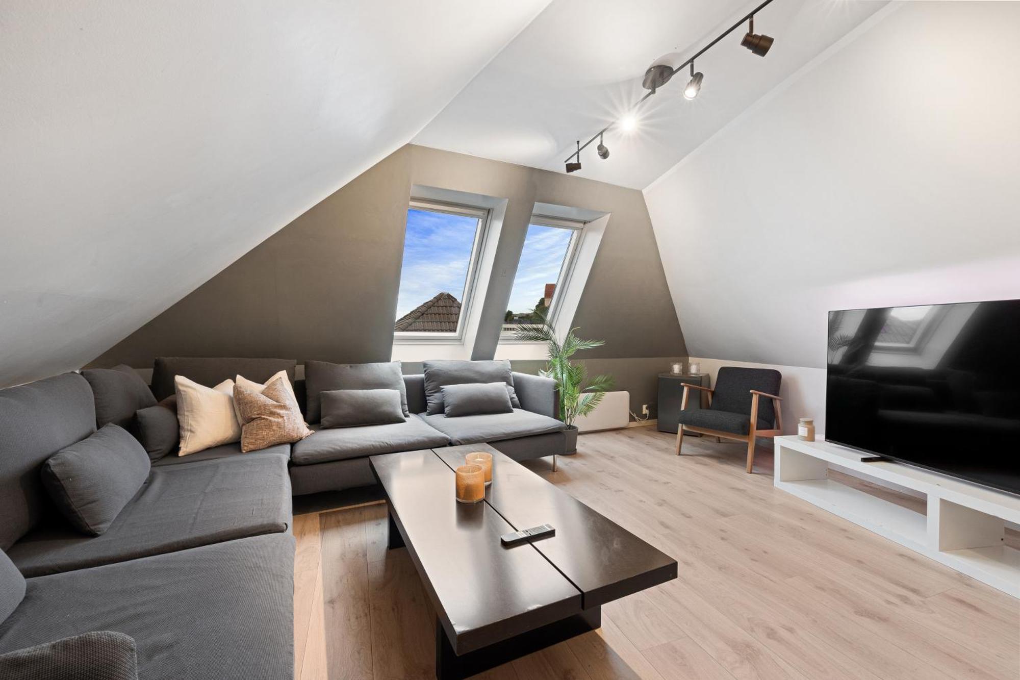 ベルゲン100Sqm 5Br Behind Bryggen - King Beds - Family Friendlyアパートメント エクステリア 写真